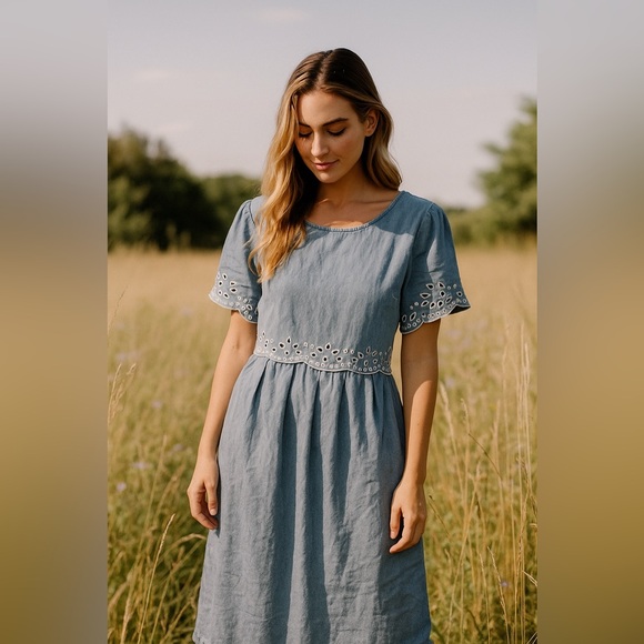 Vintage Denim Blue Midi Dress with Eyelet Detail size 14P - medium -large - Picture 1 of 8